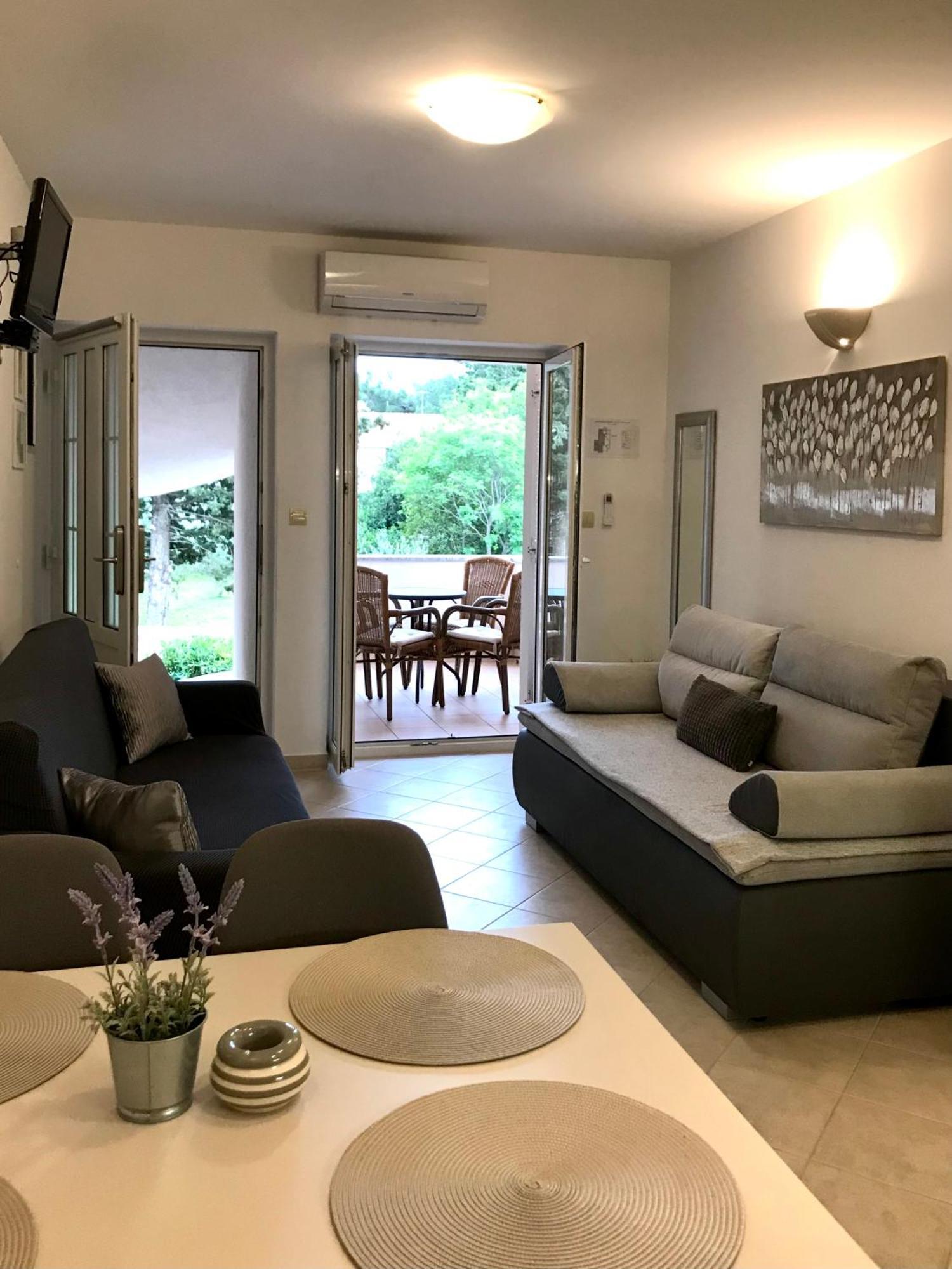 Apartmani Samec ノヴァリャ エクステリア 写真