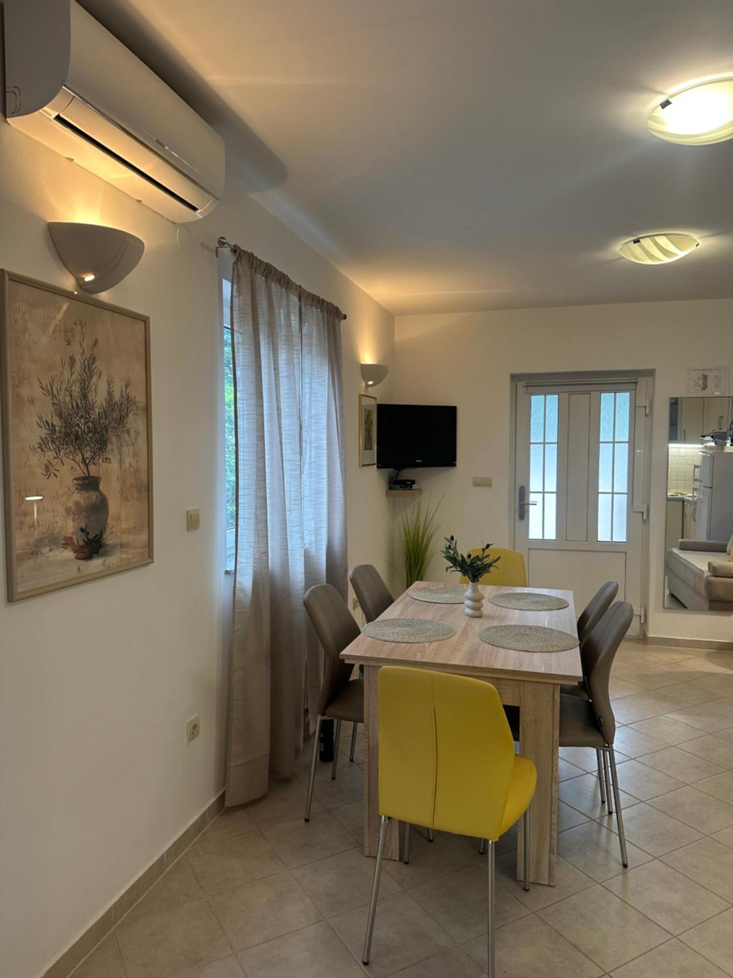 Apartmani Samec ノヴァリャ エクステリア 写真