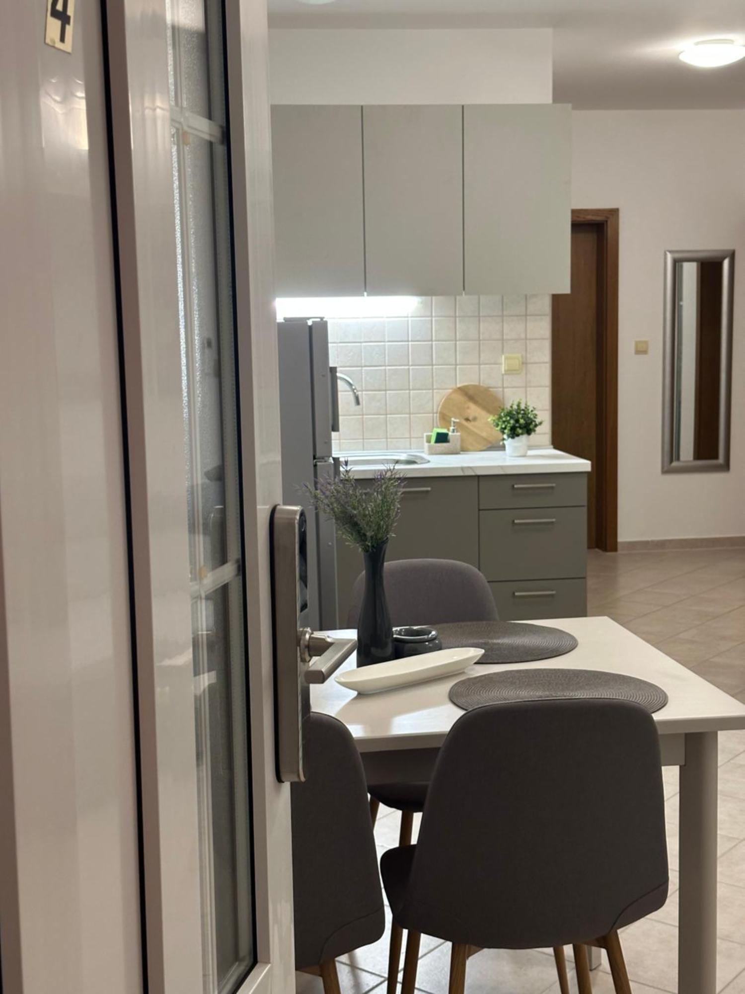 Apartmani Samec ノヴァリャ エクステリア 写真