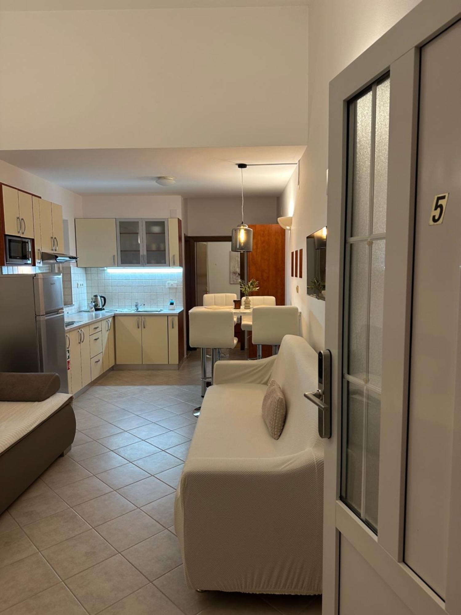 Apartmani Samec ノヴァリャ エクステリア 写真